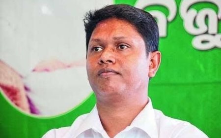 ସରକାରୀ ବାସଭବନ ଭଙ୍ଗା ପ୍ରସଙ୍ଗରେ ଗଣମାଧ୍ୟମ ଉପରେ ବର୍ଷିଲେ ପ୍ରଣବ