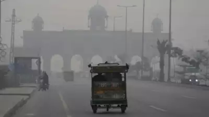 ଦିଲ୍ଲୀରେ ପ୍ରଦୂଷଣ ବୃଦ୍ଧି , ୫୦ ପ୍ରତିଶତ ସରକାରୀ କର୍ମଚାରୀ ୱାର୍କ ଫ୍ରମ ହୋମରେ ରହିବା ଲାଗି ନିର୍ଦ୍ଦେଶ